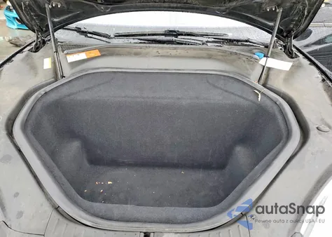 2015 Tesla Model S z USA, uszkodzony, nr VIN 5YJSA1E26FF119784